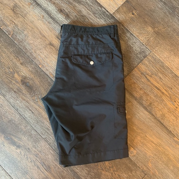 J. Lindeberg Golf Black Shorts - Picture 5 of 5